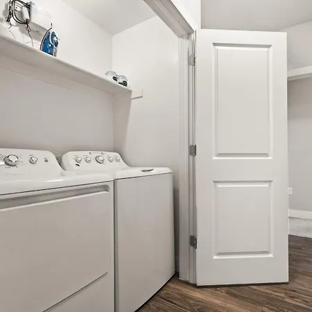 Stylish Apartment Close To Attractions Salt Lake City Exterior photo