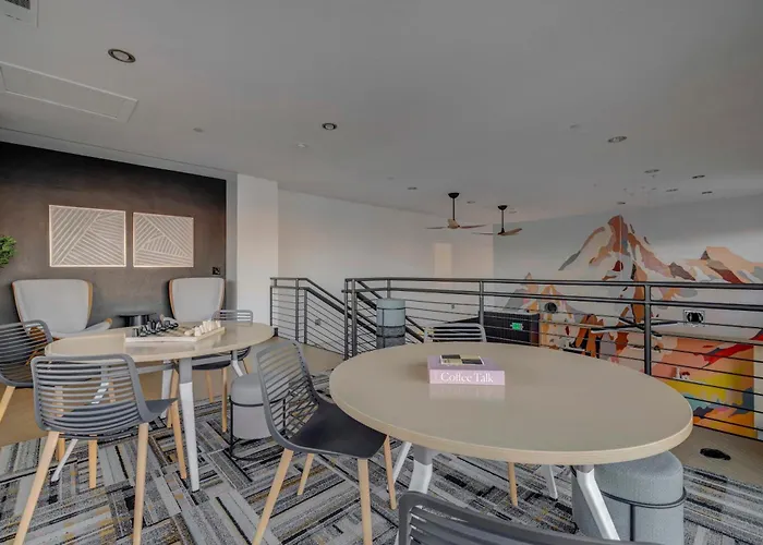Stylish Apartment Close To Attractions